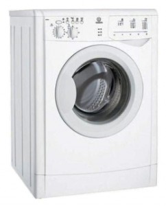 तस्वीर वॉशिंग मशीन Indesit NWU 585 L, समीक्षा