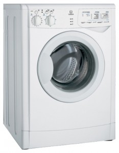 fotoğraf çamaşır makinesi Indesit WISN 82, gözden geçirmek